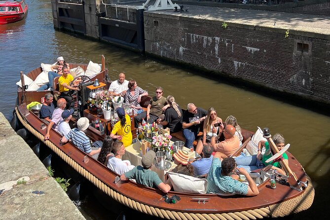 Amsterdam Luxury Boutique Boat Tour With Unlimited Beer and Wine - Reviews and Ratings