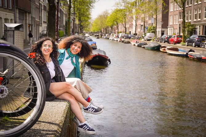 Amsterdam Professional Photoshoot at the Canals - Cancellation Policy and Refund Details
