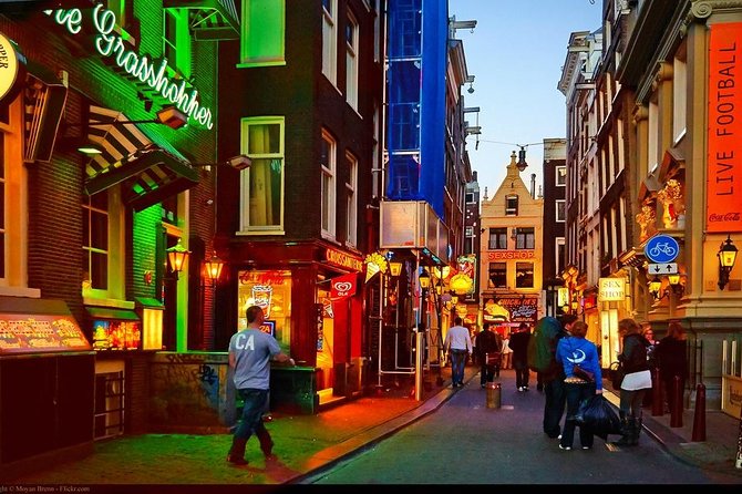 Amsterdam Red Light District Tour With a Private Guide - Exclusive Personalized Experience