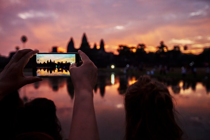 Angkor Sunrise Small Group Tour Inclusive Breakfast and Lunch - Included Meals