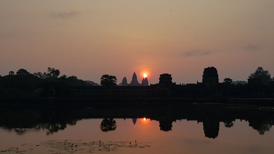 Angkor Wat Full-Day Private Tour With Sunset - Tour Highlights