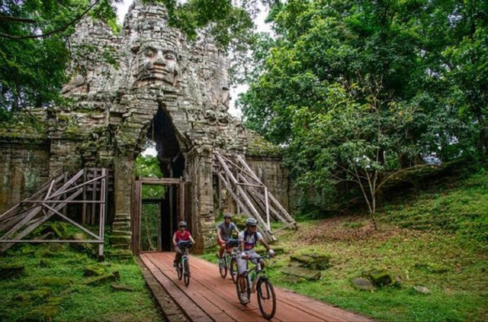 Angkor Wat: Guided Sunrise Bike Tour W/ Breakfast and Lunch - Tour Highlights