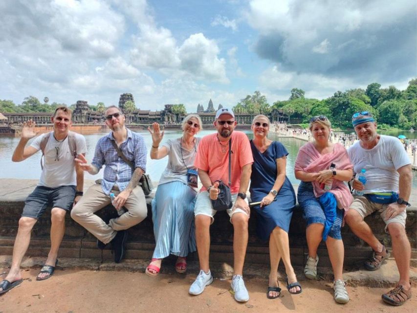 Angkor Wat : Small-Group Sunrise Tour Guided Day Tour - Full Itinerary