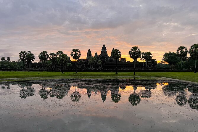Angkor Wat Small Group Sunrise Tour With Breakfast Included - Hassle-Free Hotel Pickup and Drop-Off