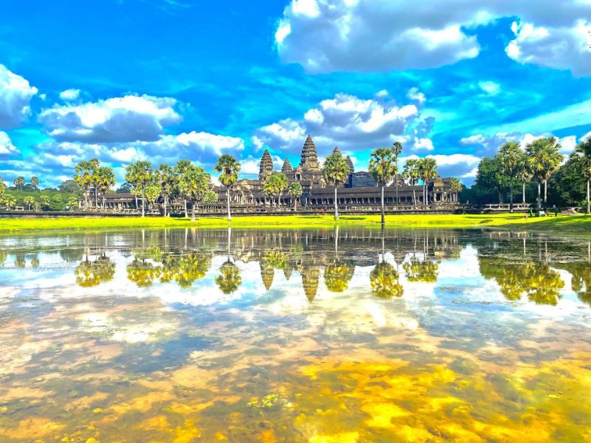 Angkor Wat Small Group Sunrise Tour With Breakfast Included - Experience Description