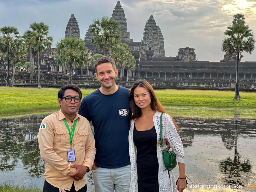 Angkor Wat Sunrise Small-Group Tour & Tonle Sap Boat Sunset - Day 2 Floating Village Tour