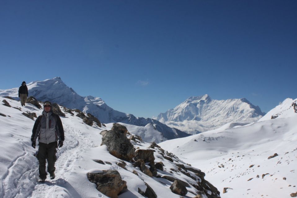 Annapurna Circuit 17-Day Guided Trek - Participant Requirements and Recommendations