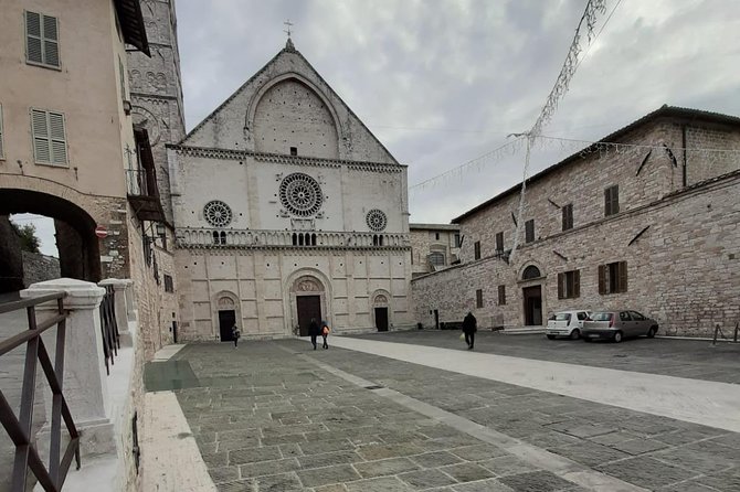 Assisi Private Walking Tour Including St. Francis Basilica - Personalized Guided Experience