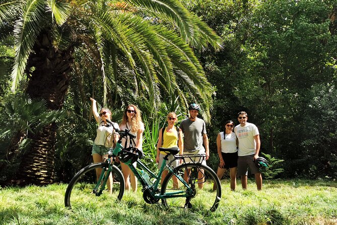 Athens City Scenic Bike Tour With Coffee Break and Guide - Local Guide and Cycling Routes