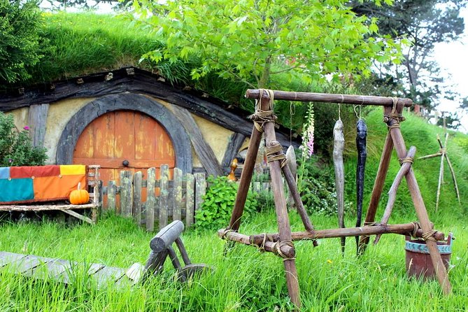 Auckland to Waitomo Caves and Hobbiton Movie Set Private Tour - Booking Information