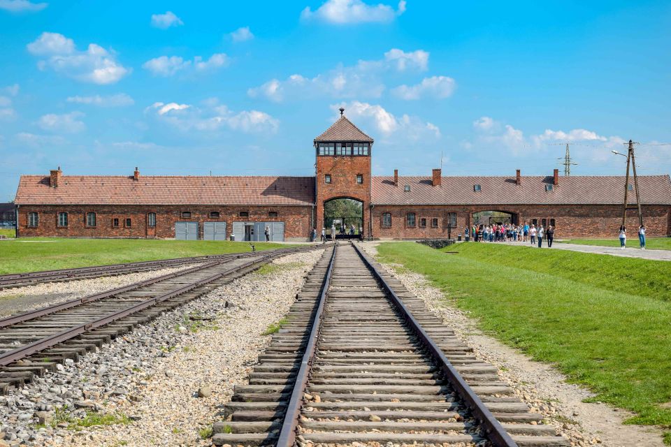 Auschwitz-Birkenau: Skip-the-Line Ticket and Guided Tour - Customer Reviews