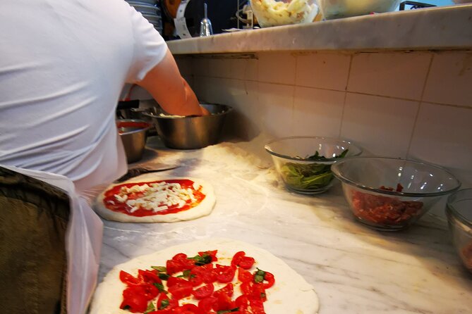 Authentic Pizza Class With Drinks Included in the Center of Naples - Accessibility Information