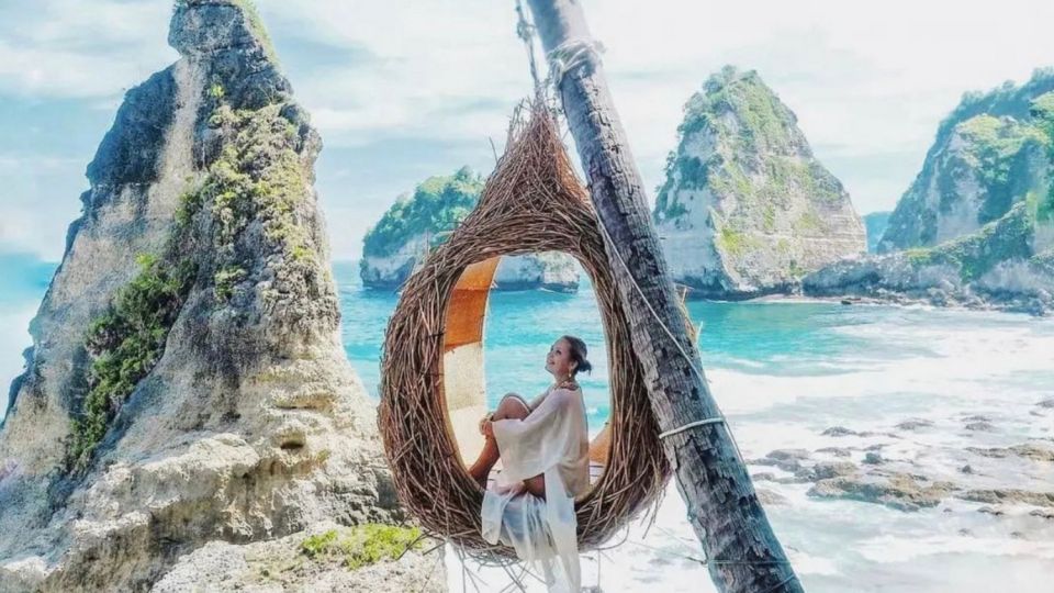 Bali: East Penida Highlights Treehouse & Photo Spots Tour - Payment Options and Gift Giving