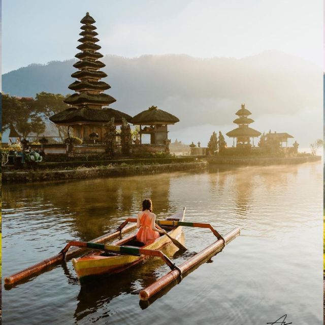Bali: Swim With Dolphins, Ulundanu Bratan & Scenic Waterfall - Full Itinerary