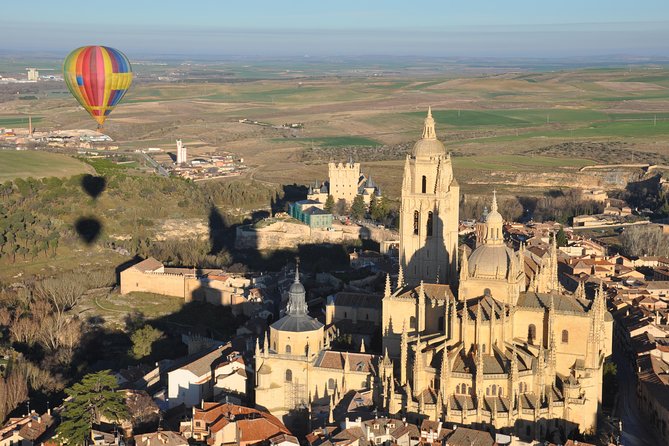 Balloon Ride Over Segovia or Toledo With Optional Transport From Madrid - Customer Reviews Breakdown