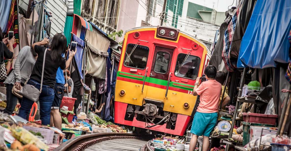 Bangkok: Damnoen Saduak, Train Market & Mahanakhon Day Trip - Detailed Itinerary
