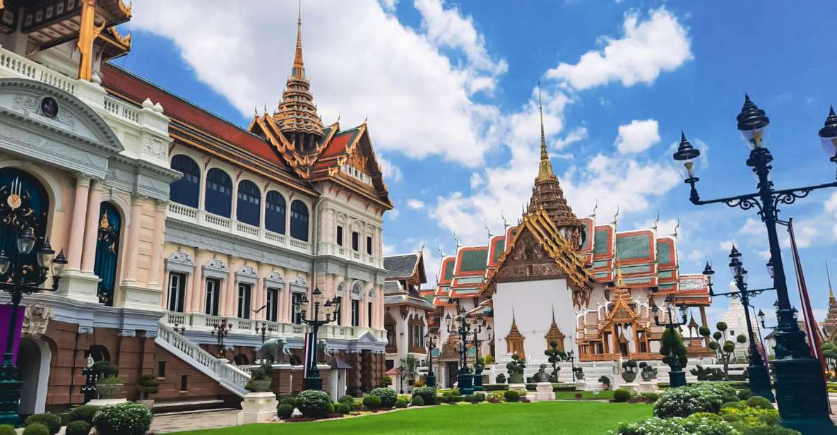 Bangkok: Grand Palace and Wat Phra Kaew Guided Walking Tour - Experience Highlights