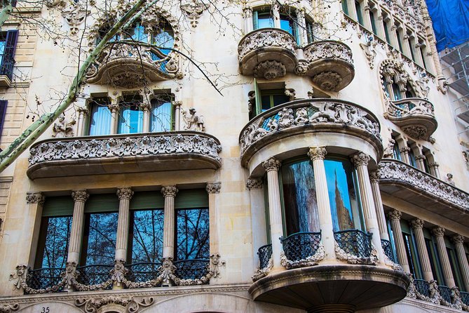 Barcelona Private Walking Tour Through the City of Gaudi - Logistics and Meeting Point