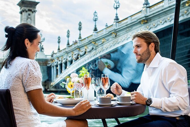 Bateaux Parisiens Seine River Gourmet Lunch & Sightseeing Cruise - Customer Experience Insights