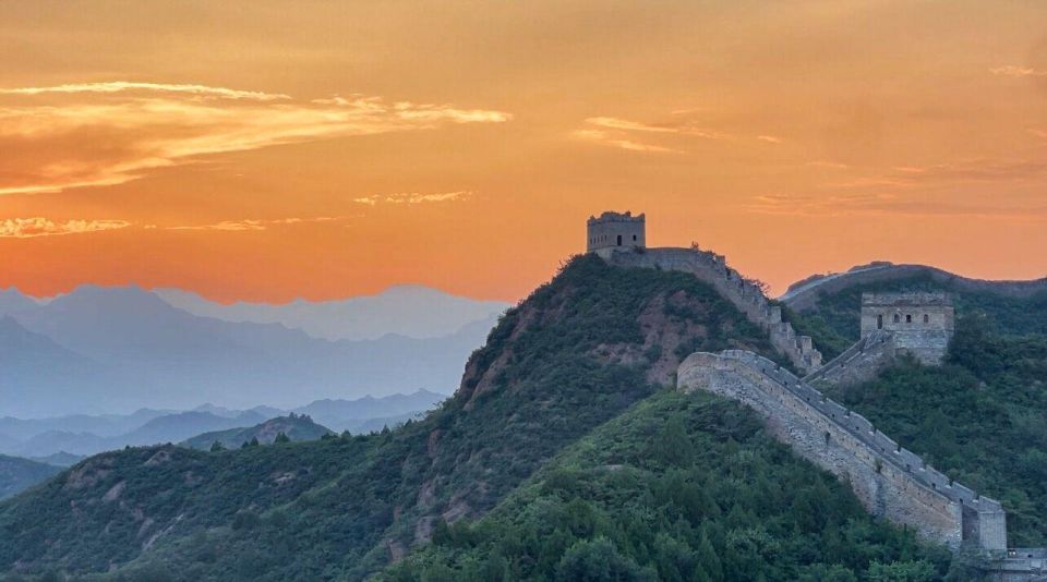 BBC Recommandation:JinShanLing Great Wall Sunset Tour - Inclusions