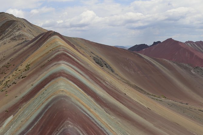 Beat-the-Crowds Small-Group Tour to Rainbow Mountain  - Cusco - Guide Excellence and Logistics