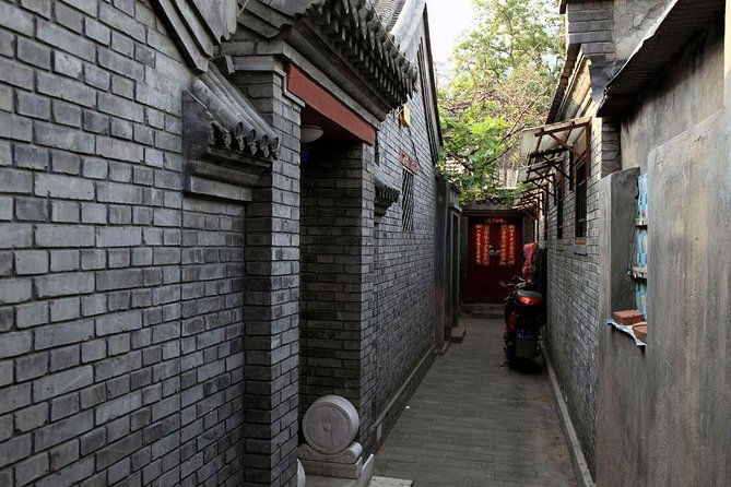 Beijing Old Hutongs Tour by Rickshaw - Customer Service and Booking Details