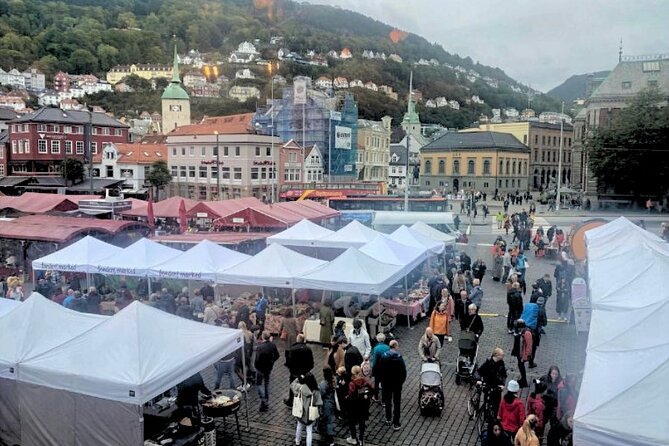 Bergen Highlights: Bryggen, Fløibanen, and Fortress Tales - Cultural Heritage at Bryggen