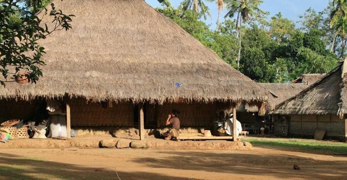 Best of Lombok: Tribe Villages, Traditions & Waterfalls - Bayan Old Mosque Stop