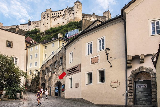 Best of Mozart Concert and Dinner or VIP Dinner at Fortress Hohensalzburg - Musical Performance