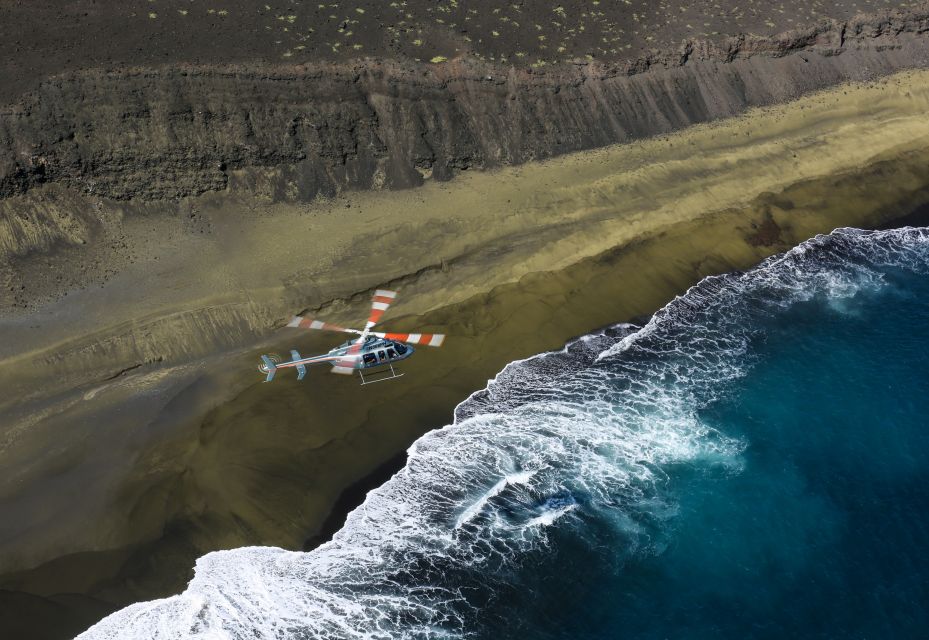 Big Island: Circle Island Helicopter Tour From Kona - Experience Highlights