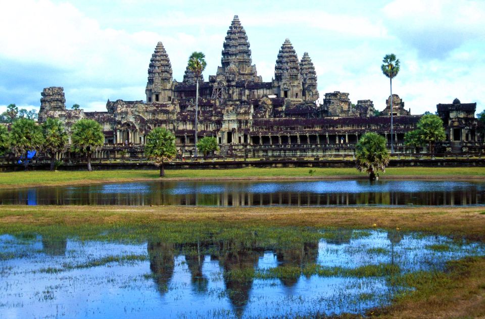 Bike the Angkor Temples Tour, Bayon, Ta Prohm With Lunch - Tour Itinerary