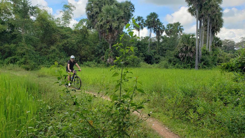 Bike Through Siem Reap Countryside With Local Guide - Tour Highlights
