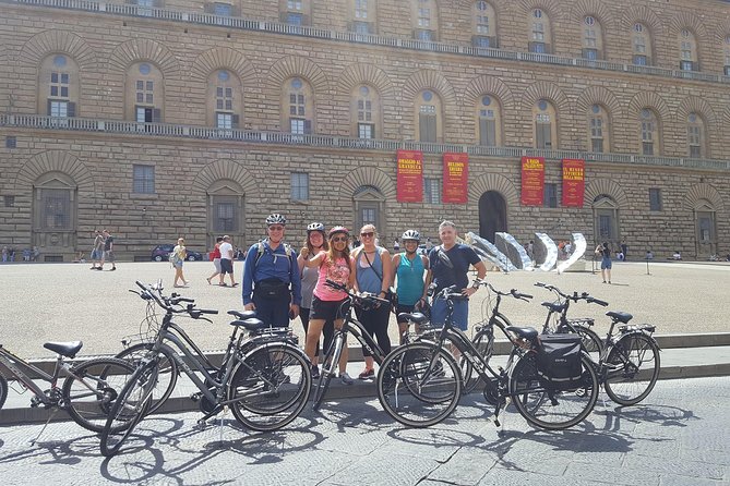 Bike Tour of Florence With Piazzale Michelangelo - Tour Guides and Their Expertise