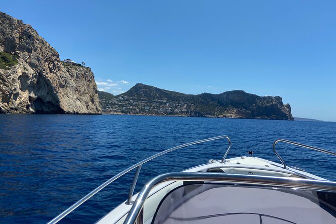 Boat Rental in the Coast of Santa Ponsa - Expectations and Policies