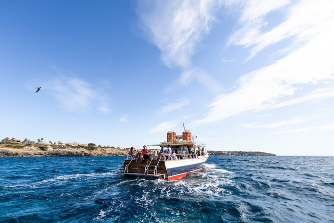 Boat Tour 2 Hour in Palma Bay - Location and Transport Details