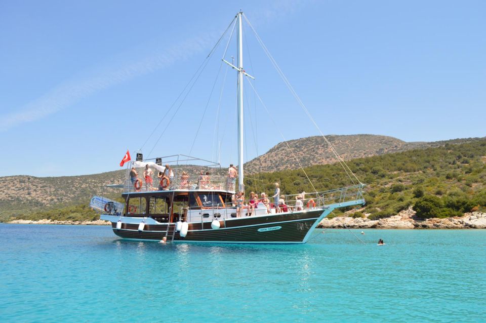Bodrum: Black Island Boat Tour With Lunch - Review Ratings