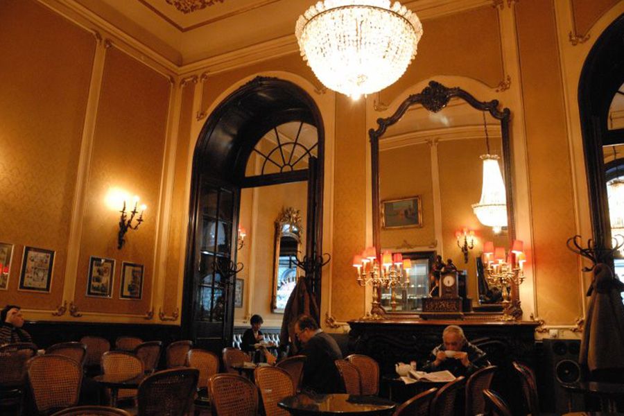 Budapest: Cafe Wandering Literature and History Tour - Tour Highlights and Starting Point