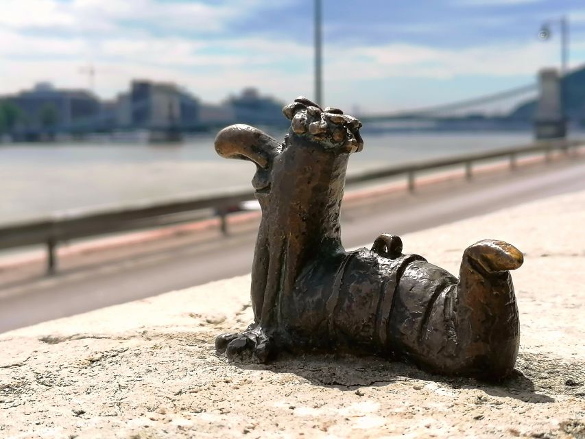 Budapest Danube Banks: a Hunt for Kolodko's Mini-Sculptures - Common questions