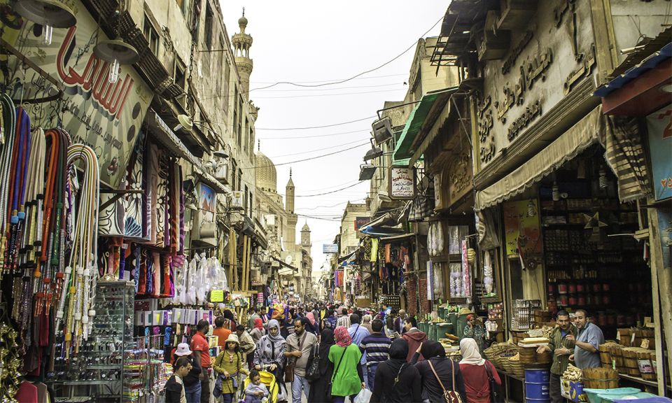 Cairo: El-Moez Street, Cairo Tower, and El-Fishawy Café - Indulging at El-Fishawy Café