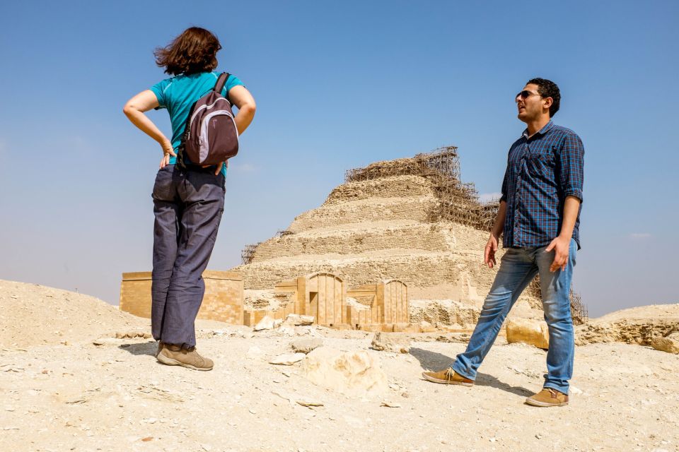 Cairo/Giza: Pyramids, Sphinx, Memphis, and Sakkara Day Tour - Tour Experience