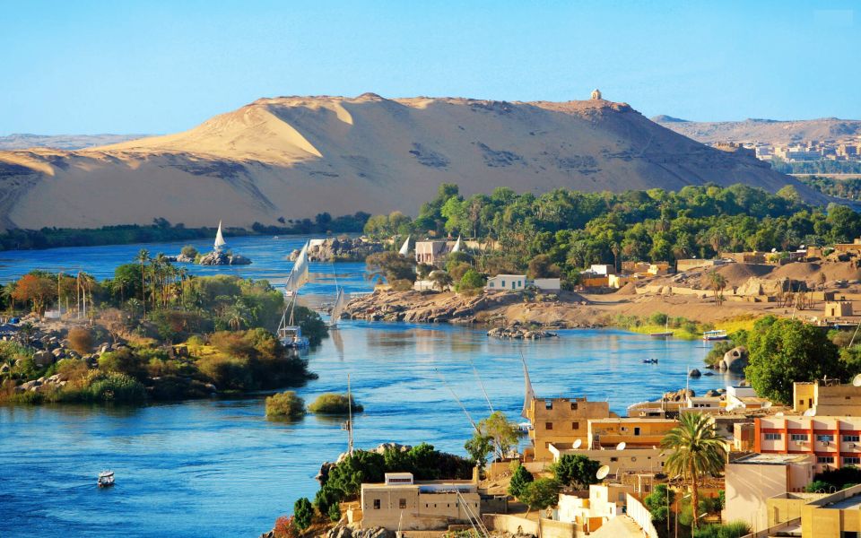 Cairo & Nile: 7 Days Hotel & Cruise by Flight - Day 2: Giza Pyramids & Egyptian Museum