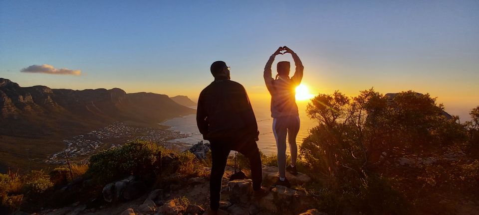 Cape Town: Lion's Head Sunset Guided Hike in French - Trail Description