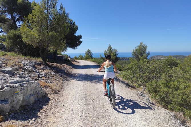 Cassis, Calanques Self-Guided Electric Mountain Bike Tour (Mar ) - Participant Requirements