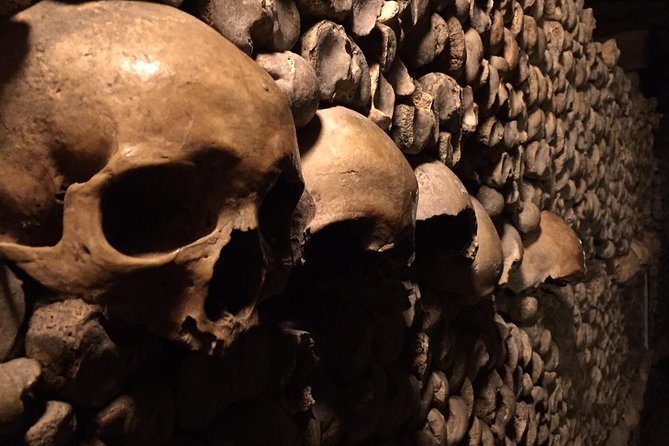 Catacombs of Paris Semi-Private VIP Restricted Access Tour - Tour Duration and Guide Identification