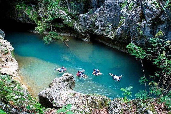 Cave Tubing & Xunantunich (Mayan Ruins) From Placencia - Outstanding Tour Guides