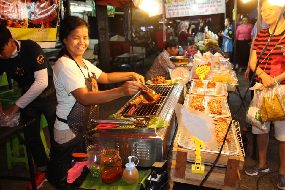 Chiang Mai: Evening Local Street Food Market Tour - Full Experience Description