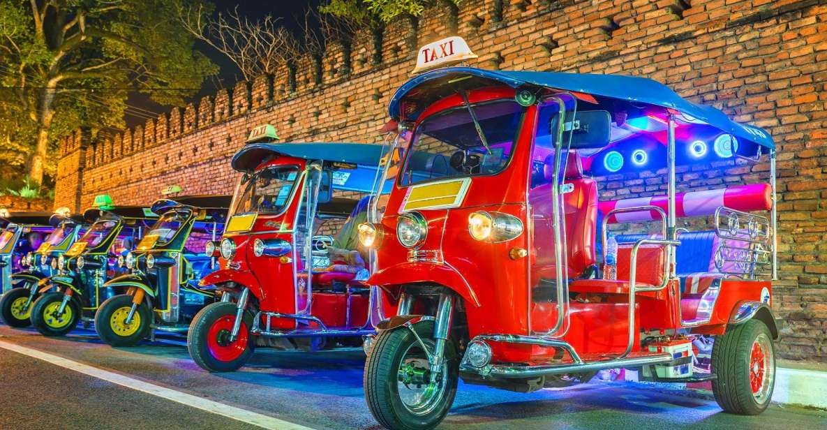 Chiang Mai: Temples and Street Food Night Tour by Tuk Tuk - Customer Reviews