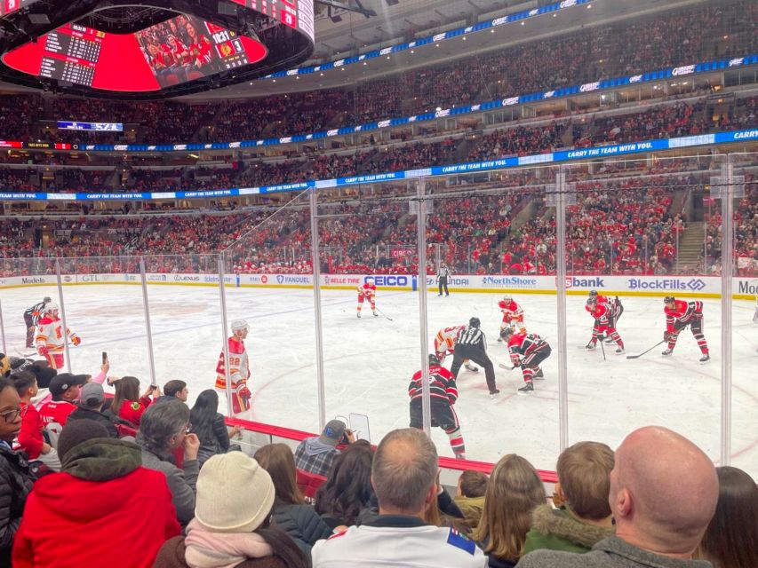 Chicago: Chicago Blackhawks NHL Game Ticket at United Center - Inclusions and Amenities