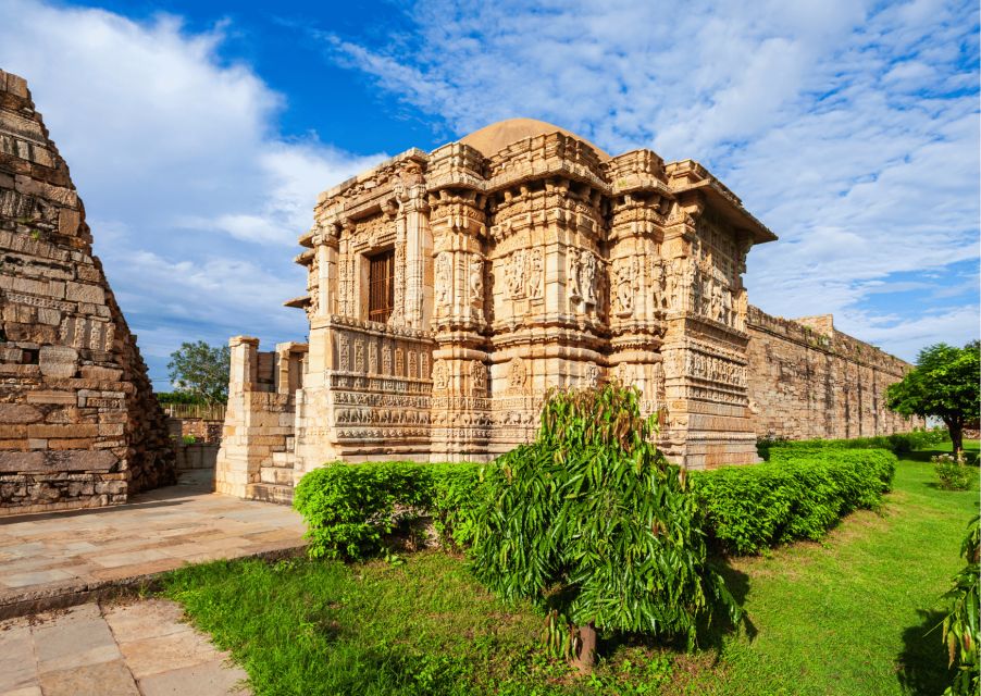 Chittorgarh Trails (Guided Full Day Tour From Udaipur) - Inclusions and Amenities Provided
