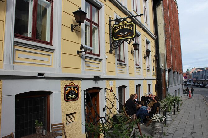 City Walk in Tromsø - Historical Landmarks Walking Tour